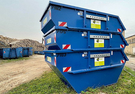 Container mieten Leipzig - drei über einander